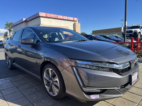 Used 2018 Honda Clarity Plug-In Hybrid image 1