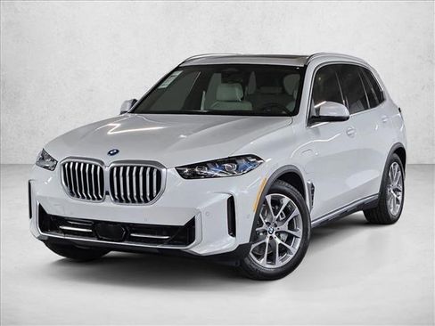 New 2026 BMW X5 xDrive50e w/ Executive Package image 1