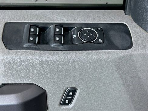 Used 2019 Ford F250 XLT w/ XLT Value Package image 16