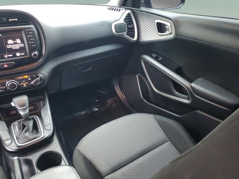 Certified 2023 Kia Soul LX w/ LX Technology Package image 11