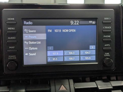 Used 2019 Toyota RAV4 LE image 23