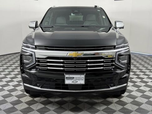 New 2025 Chevrolet Suburban Premier w/ Sun And Tow Package image 9