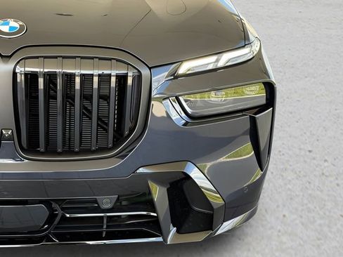 Used 2026 BMW X7 xDrive40i image 4