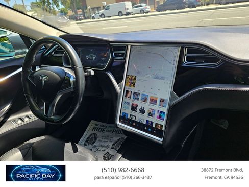 Used 2016 Tesla Model S 70 RWD image 23