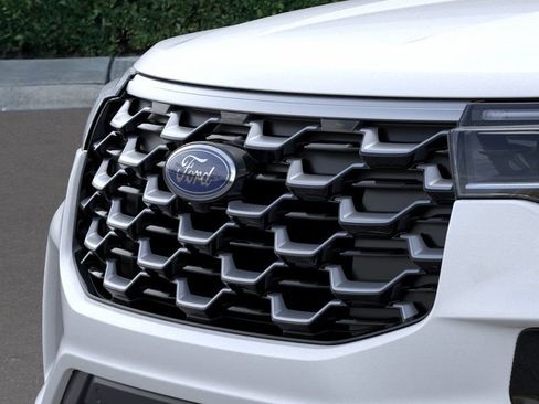 New 2026 Ford Explorer Platinum RWD image 17