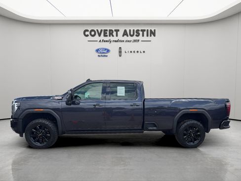 Used 2026 GMC Sierra 3500 AT4 w/ AT4 Premium Plus Package AWD/4WD image 2