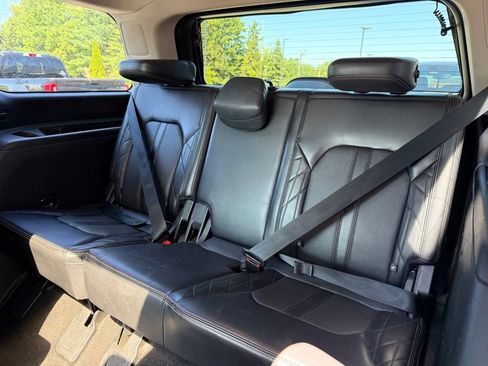 Used 2019 Ford Expedition Platinum AWD/4WD image 17