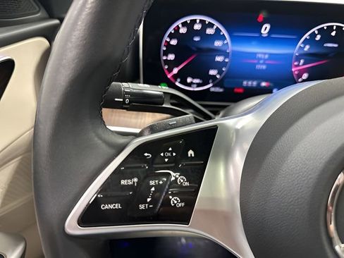 Used 2025 Mercedes-Benz C 300 4MATIC Sedan image 19