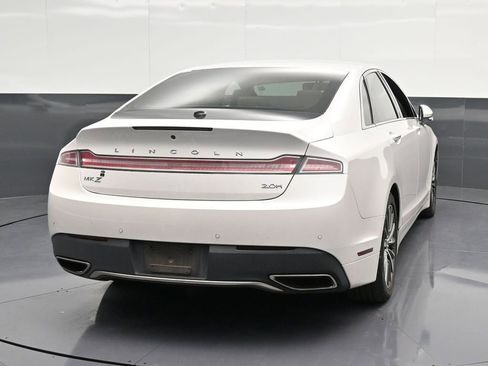 Used 2018 Lincoln MKZ Select w/ Select Plus Package FWD image 2