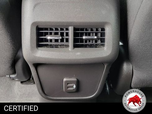 Used 2023 Chevrolet Equinox LS FWD image 17