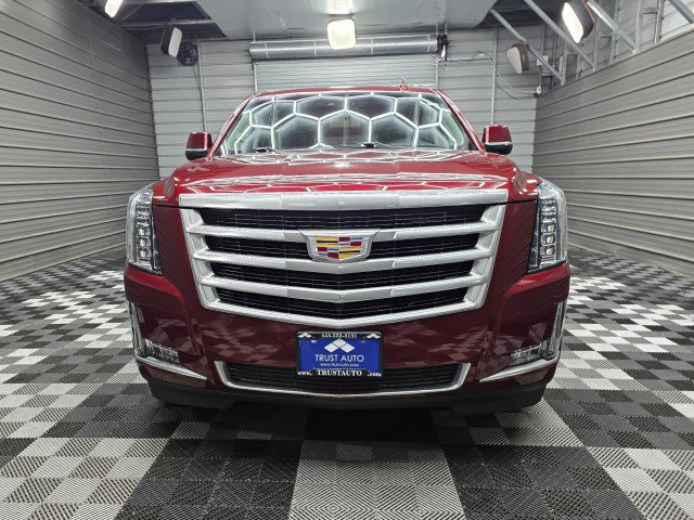 Used 2019 Cadillac Escalade Luxury AWD/4WD image 4