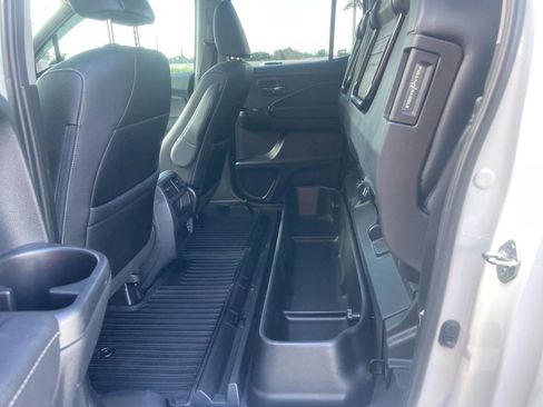 Used 2023 Honda Ridgeline RTL-E image 12