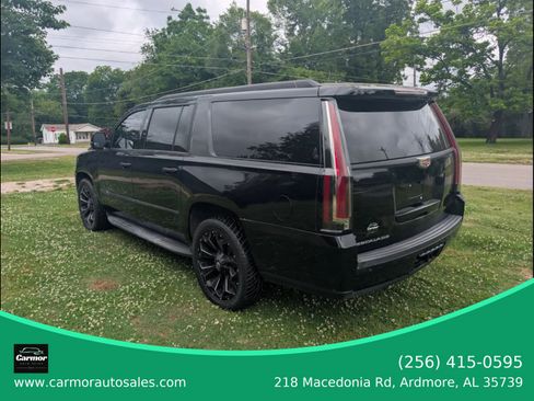 Used 2018 Cadillac Escalade ESV Luxury AWD/4WD image 4