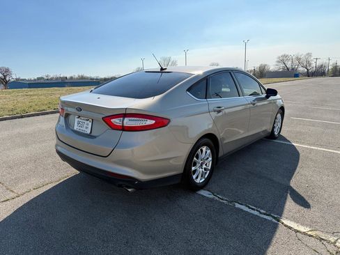Used 2015 Ford Fusion S FWD image 5