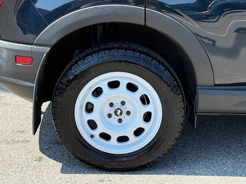 Used 2023 Ford Bronco Sport Heritage w/ Heritage Convenience Package AWD/4WD image 13
