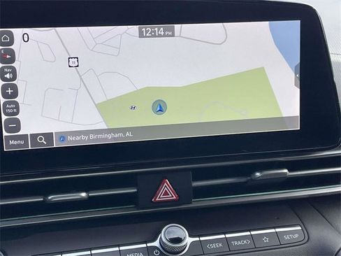 Certified 2024 Hyundai Elantra Blue image 16