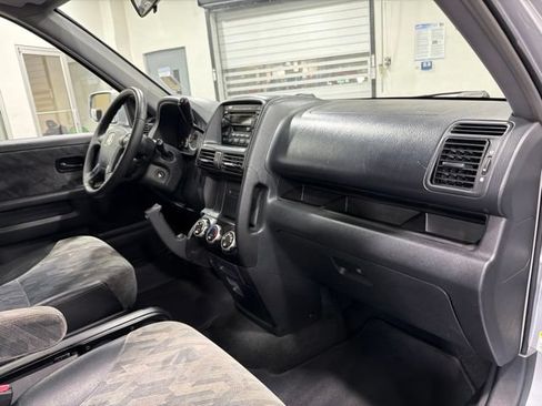 Used 2004 Honda CR-V EX image 13