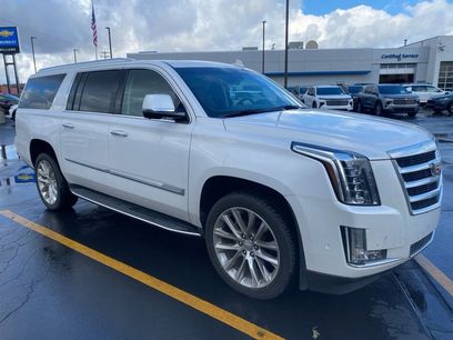 Used 2018 Cadillac Escalade ESV Luxury