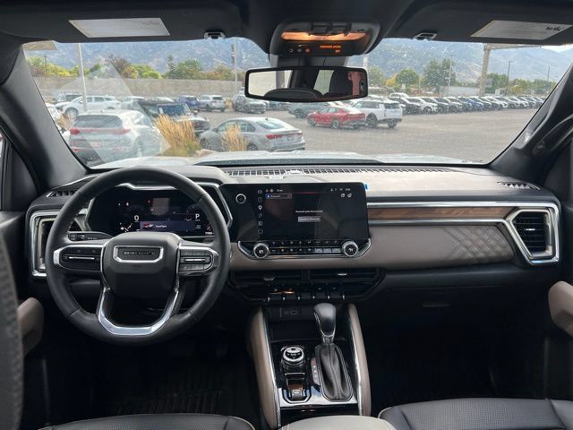 Used 2024 GMC Canyon Denali AWD/4WD image 22