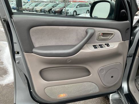 Used 2007 Toyota Sequoia SR5 image 22