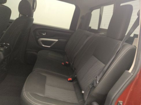 Used 2017 Nissan Titan SV RWD image 18