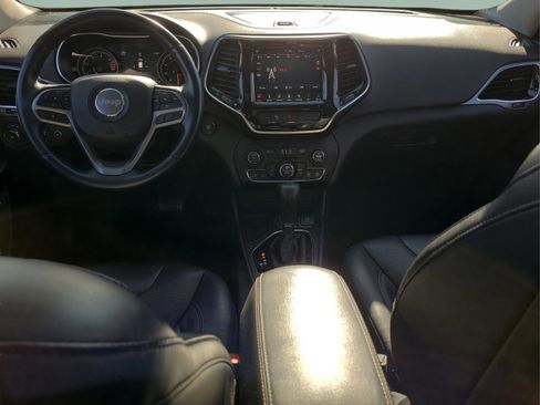 Used 2019 Jeep Cherokee Limited w/ Luxury Group image 12