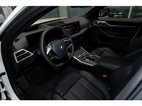 Used 2025 BMW i4 xDrive40i w/ Premium Package image 55