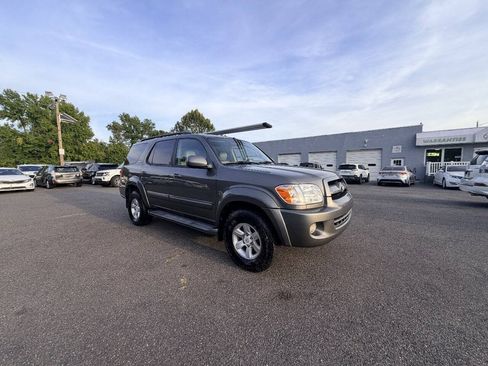 Used 2007 Toyota Sequoia SR5 AWD/4WD image 19