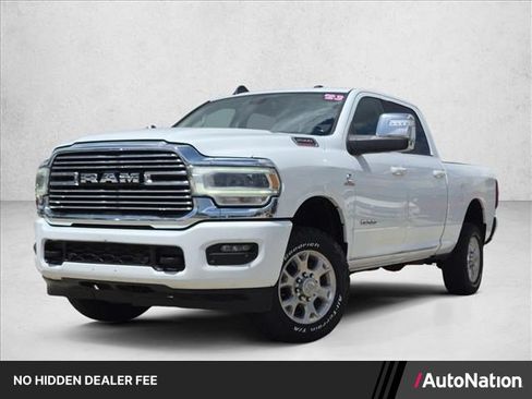 Used 2023 RAM 2500 Laramie AWD/4WD image 1