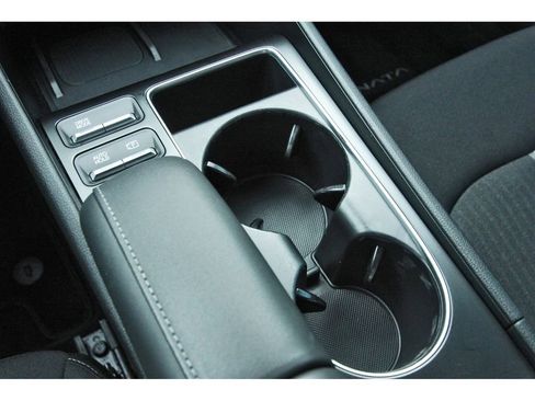 Certified 2024 Hyundai Sonata SEL w/ Convenience Package FWD image 30