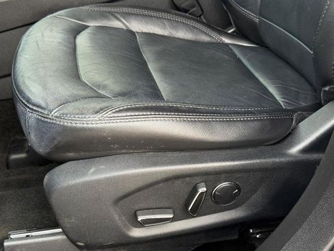 Used 2017 Ford Explorer XLT w/ Equipment Group 202A image 24