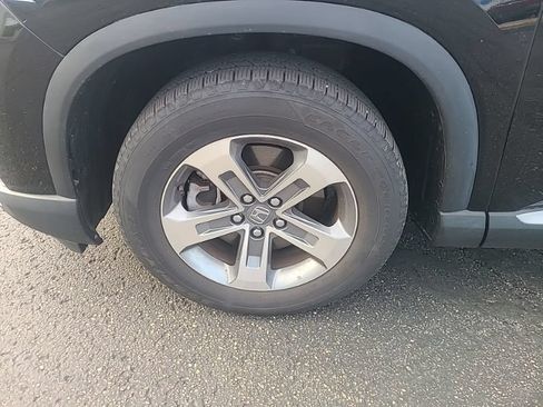 Used 2024 Honda Pilot EX-L image 10