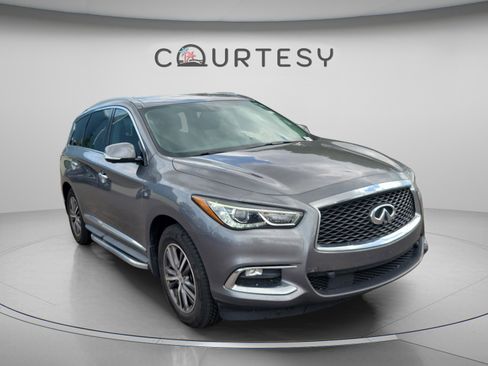 Used 2018 INFINITI QX60 FWD w/ Premium Plus Package image 4