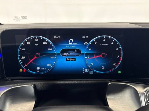 Used 2023 Mercedes-Benz GLB 250 image 11