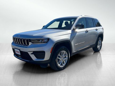 New 2025 Jeep Grand Cherokee Laredo X w/ Luxury Tech Group I image 2