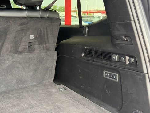 Used 2024 Jeep Wagoneer L Series II w/ Flexible Seating Group AWD/4WD image 37