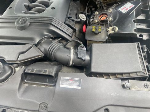 Used 2004 Jaguar XJ8 image 38