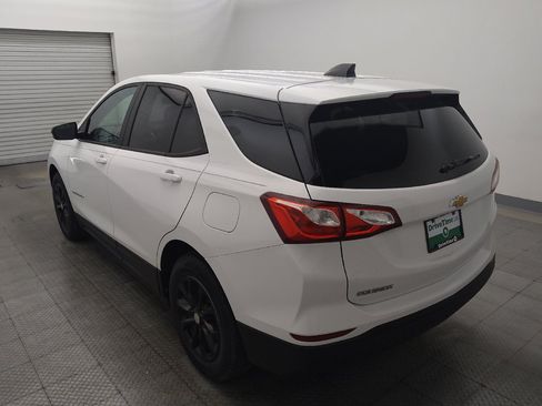 Used 2020 Chevrolet Equinox LS w/ LS Convenience Package FWD image 5