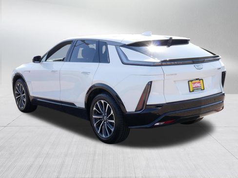 Used 2024 Cadillac Lyriq Sport RWD image 5