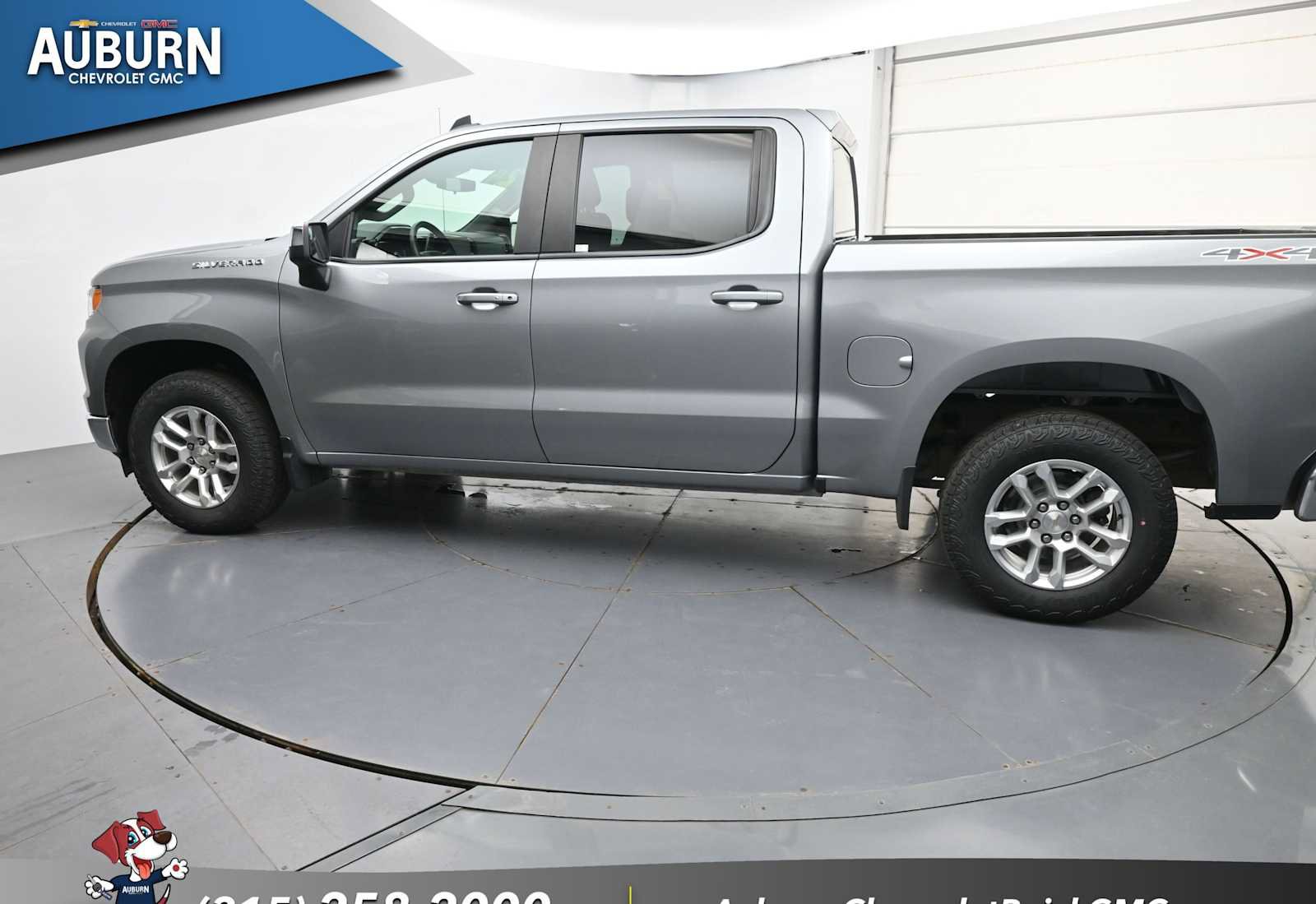 Used 2024 Chevrolet Silverado 1500 LT AWD/4WD image 19