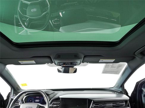 Used 2023 Audi Q4 e-tron Premium Plus w/ Premium Plus AWD/4WD image 19
