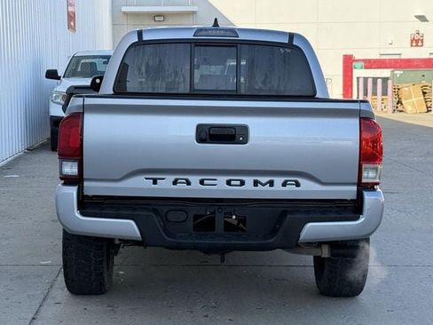 Used 2022 Toyota Tacoma SR w/ SR Convenience Package image 6