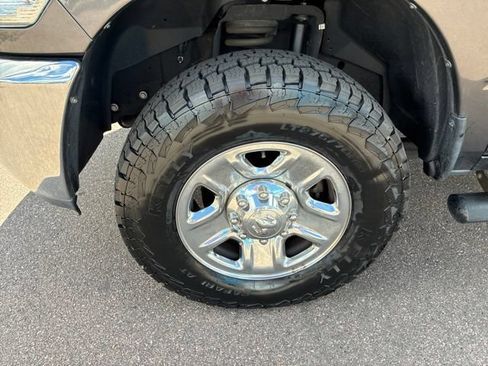 Used 2016 RAM 2500 Tradesman w/ Chrome Appearance Group AWD/4WD image 11