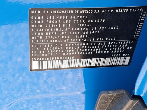 Certified 2025 Volkswagen Taos SEL AWD/4WD image 33