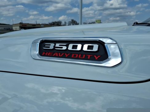 New 2026 RAM 3500 Tradesman w/ Chrome Appearance Group A AWD/4WD image 6
