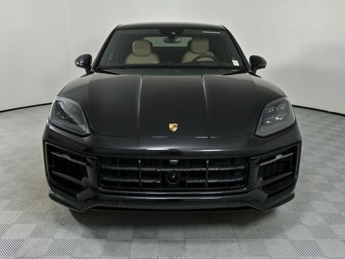 New 2025 Porsche Cayenne S image 36