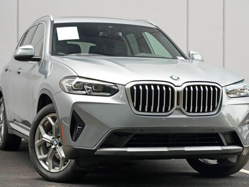 Used 2023 BMW X3 xDrive30i w/ Convenience Package AWD/4WD image 2