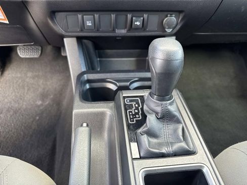 Used 2022 Toyota Tacoma SR5 image 24