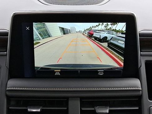 Used 2023 Chevrolet Tahoe Premier image 14