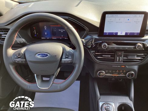 Used 2025 Ford Escape ST-Line FWD image 15